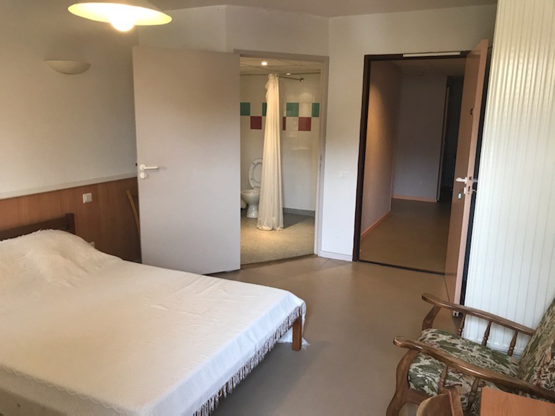 Une chambre dans le Centre d'accueil Propolis de Lalouvesc