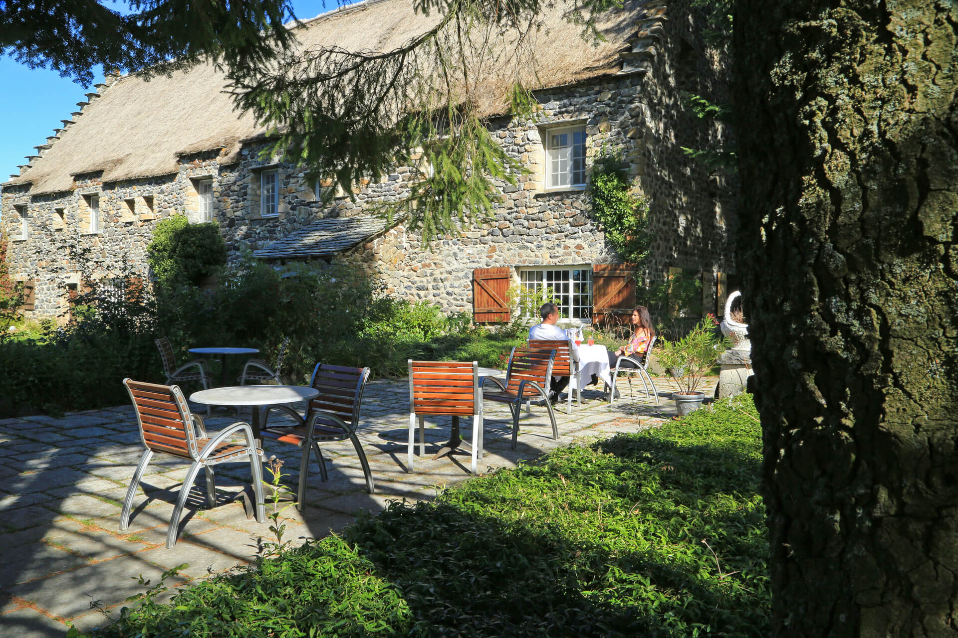 Le-pre-bossu-Moudeyres-jardin©L.Barruel-OT-Mezenc-Loire-Meygal Le jardin du Pré Bossu de Moudeyres.